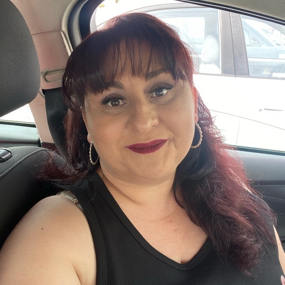 Meet your Posher, Violet - Picture 1 of 1